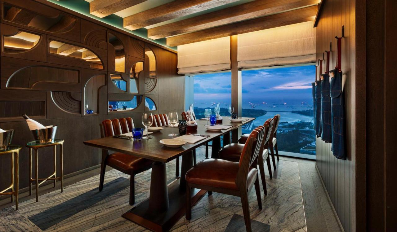 Andaz Singapore, By Hyatt Exterior photo The interior of the restaurant