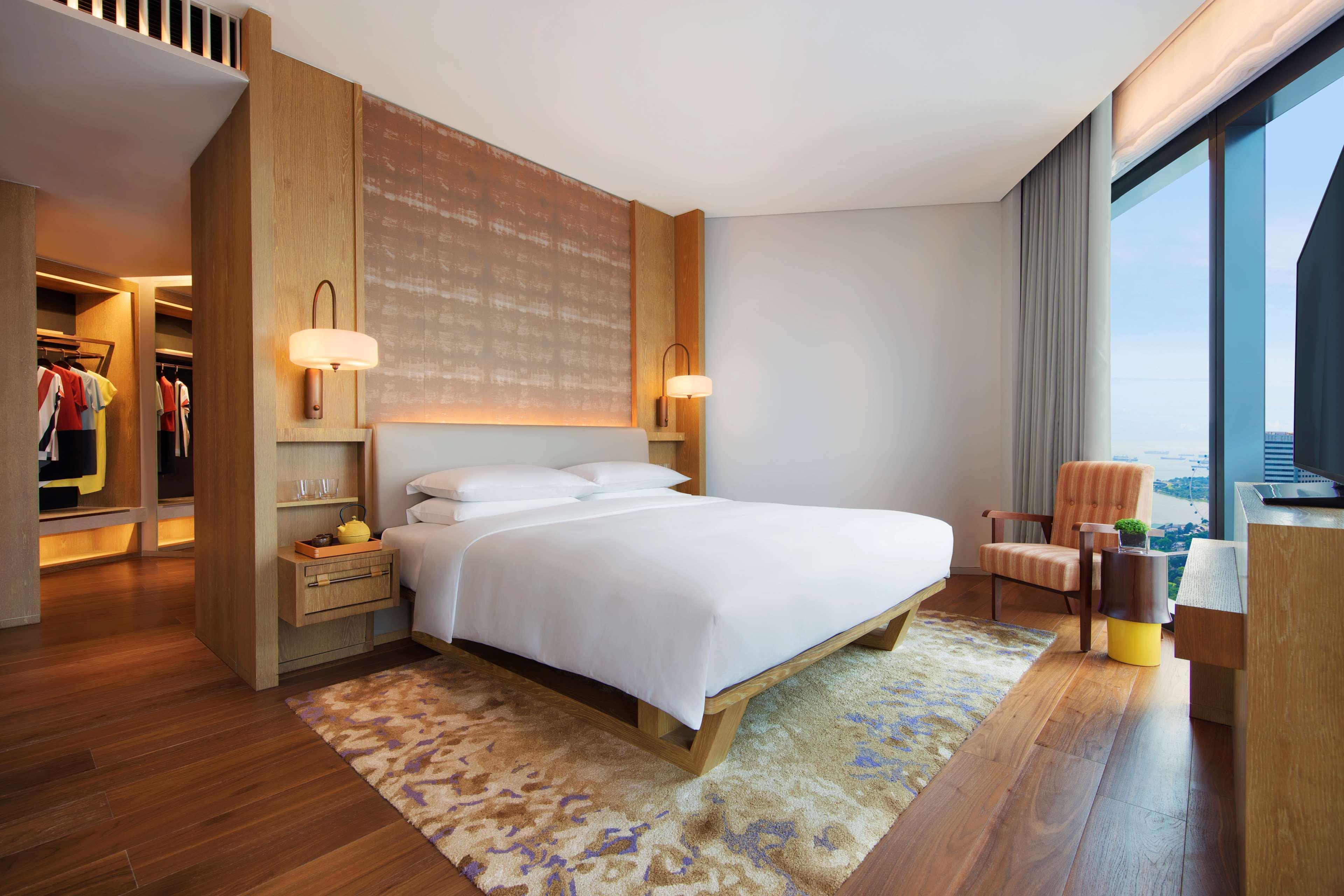 Andaz Singapore, By Hyatt Exterior photo A bedroom at the hotel