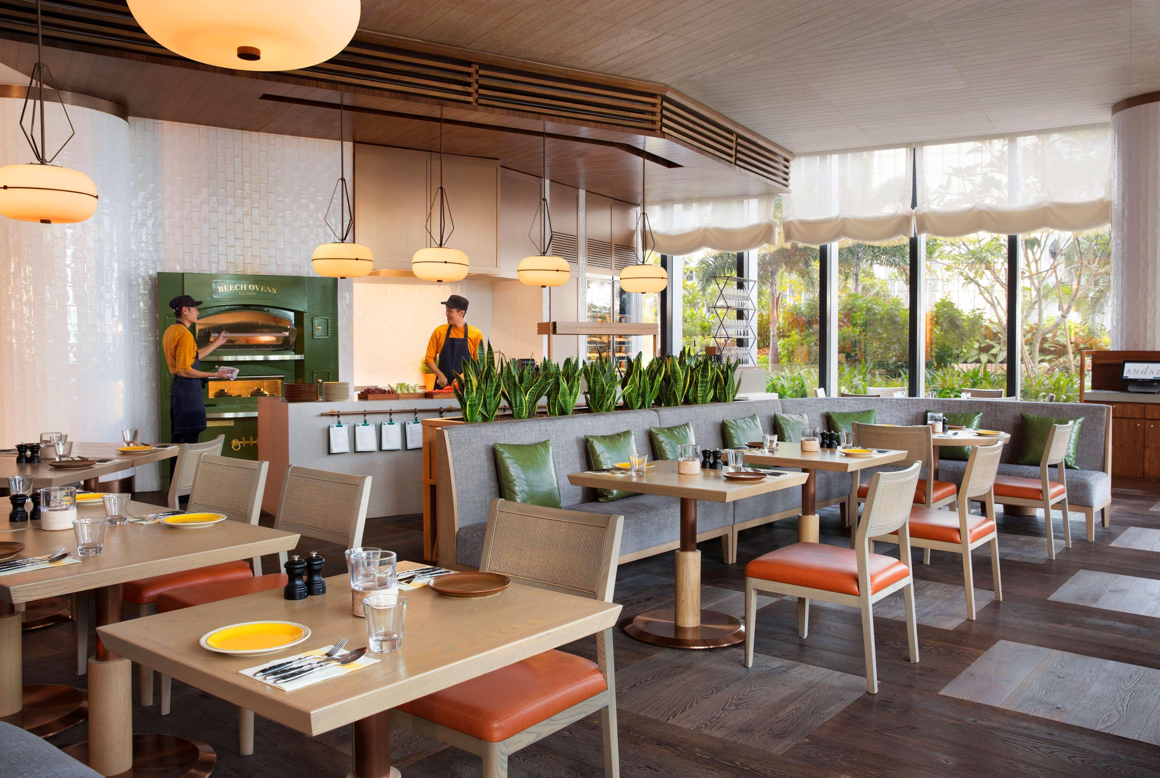 Andaz Singapore, By Hyatt Exterior photo The interior of the restaurant