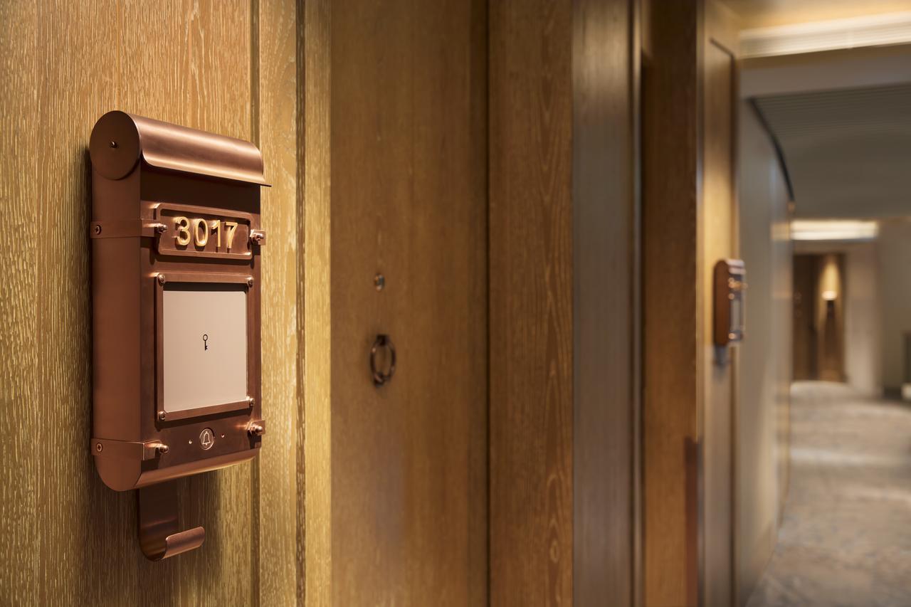 Andaz Singapore, By Hyatt Exterior photo A door bell